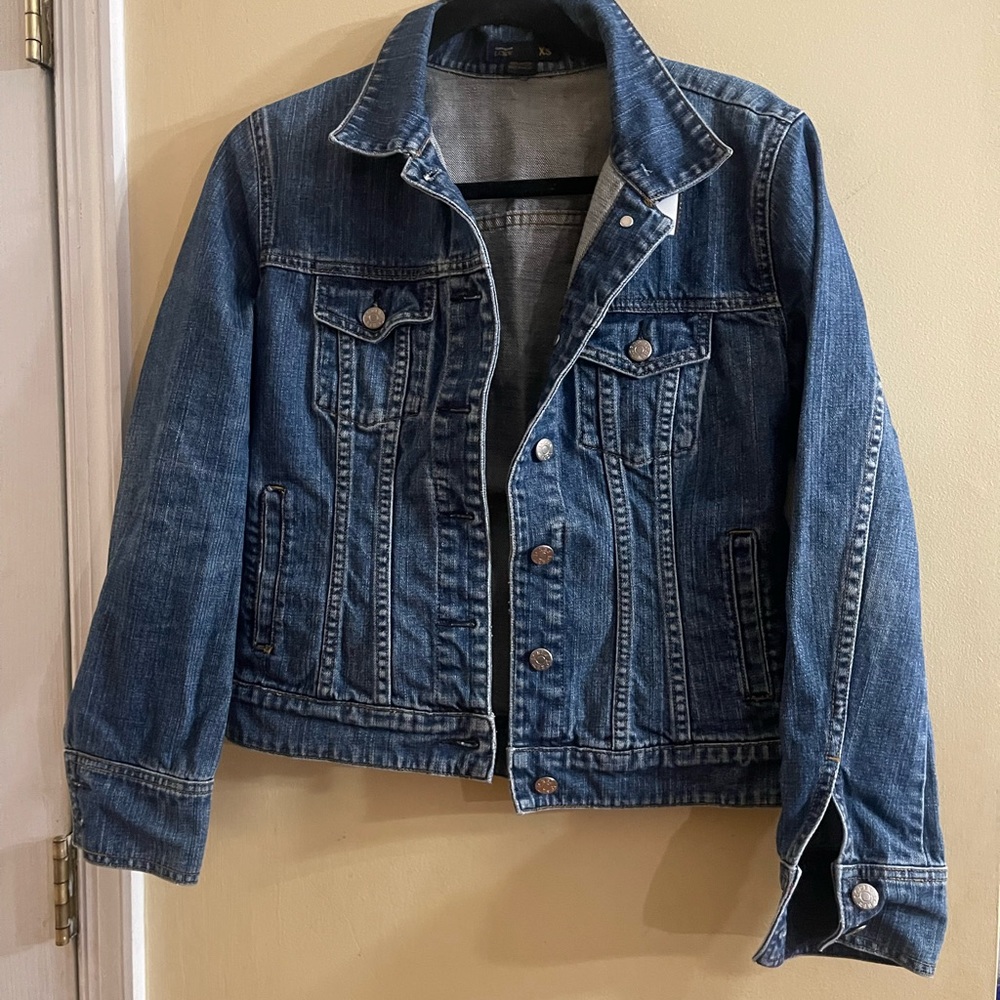 J Crew Women’s classic denim jacket, size xs